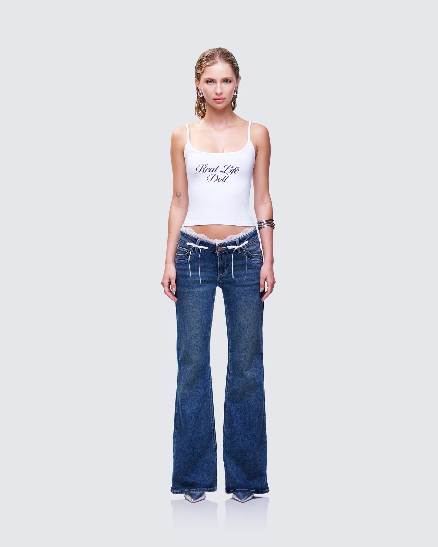 Atara Flare Set model front