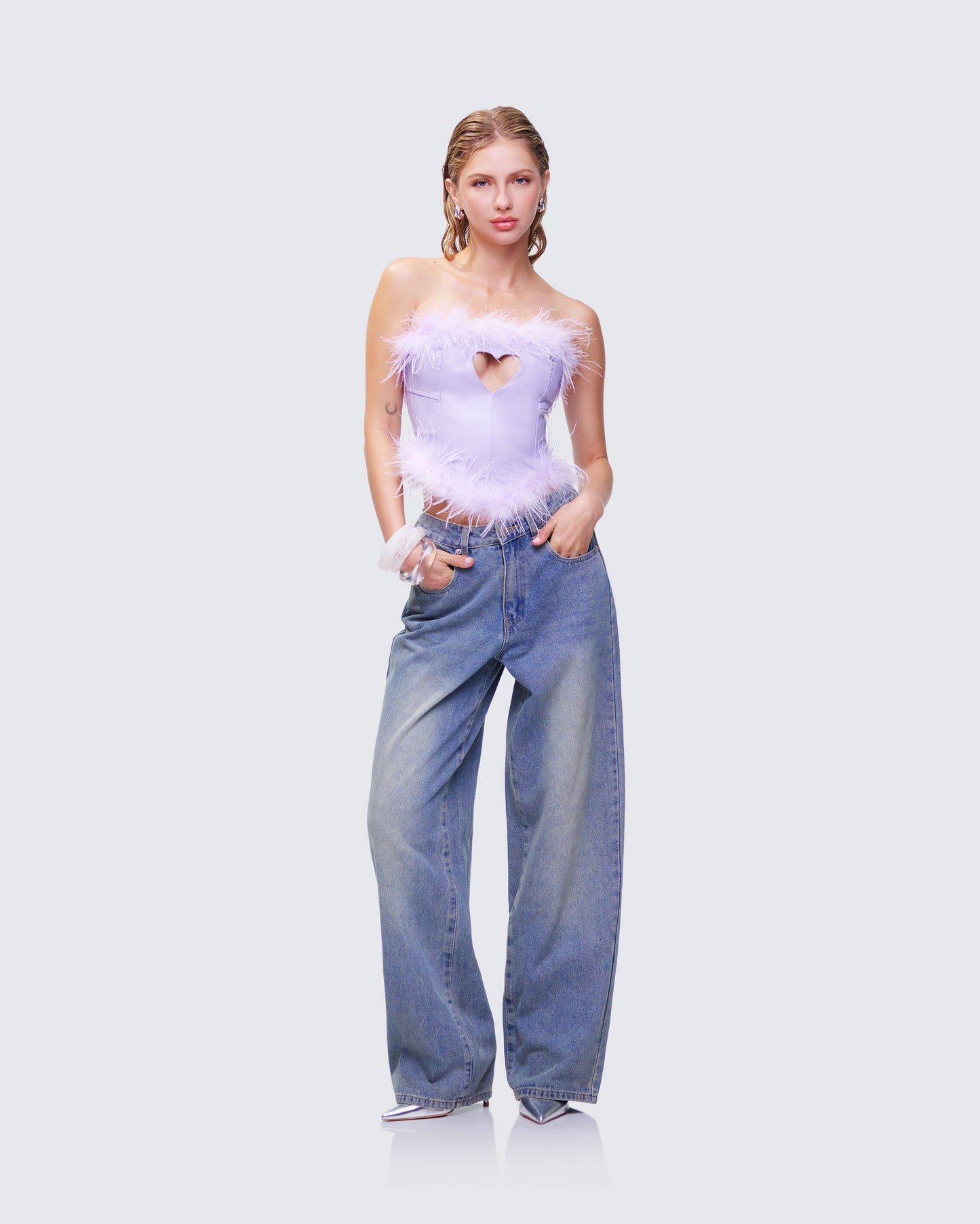 Abrielle Feather Set