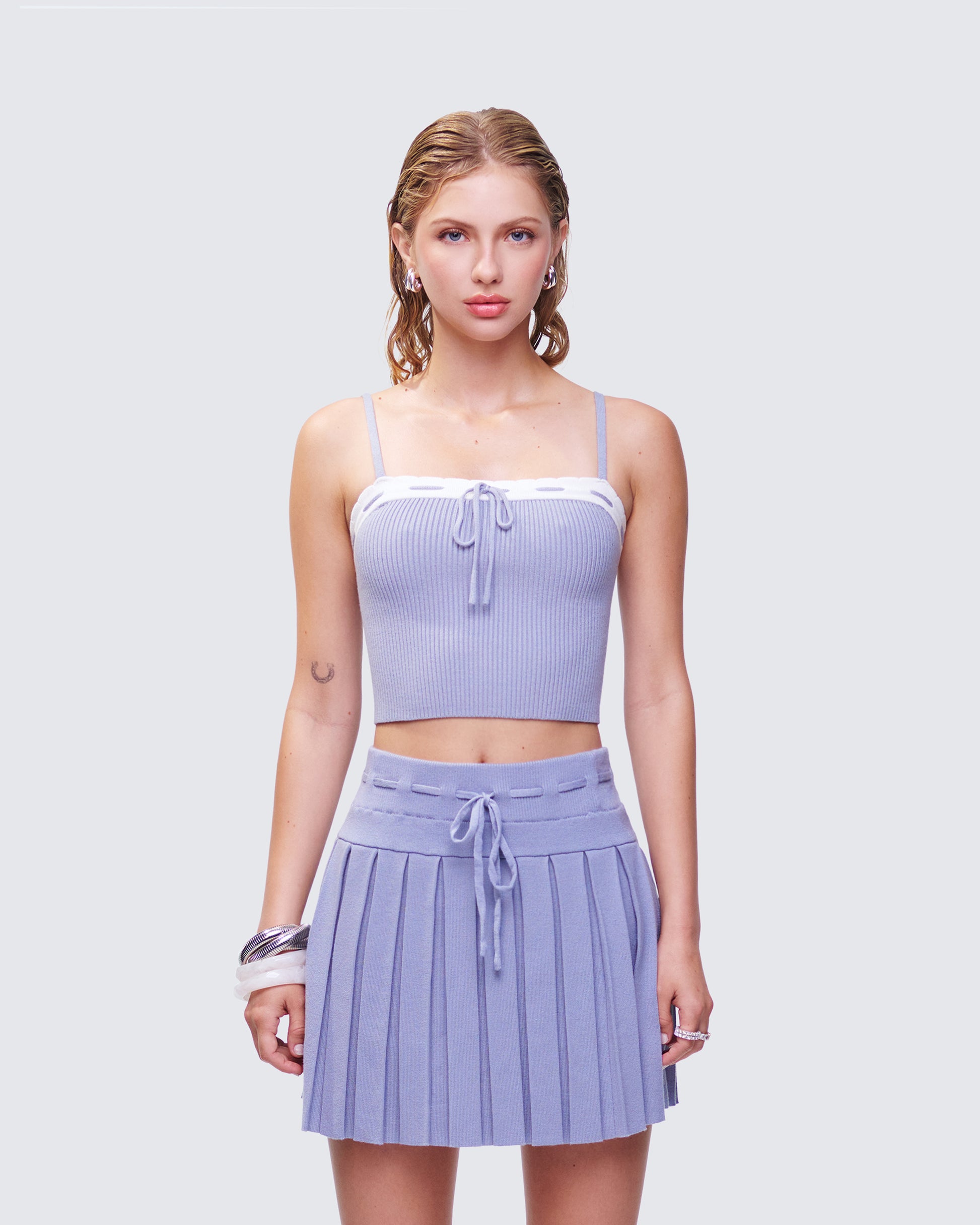 Lucien Blue Ribbon Path Knitted Top model front