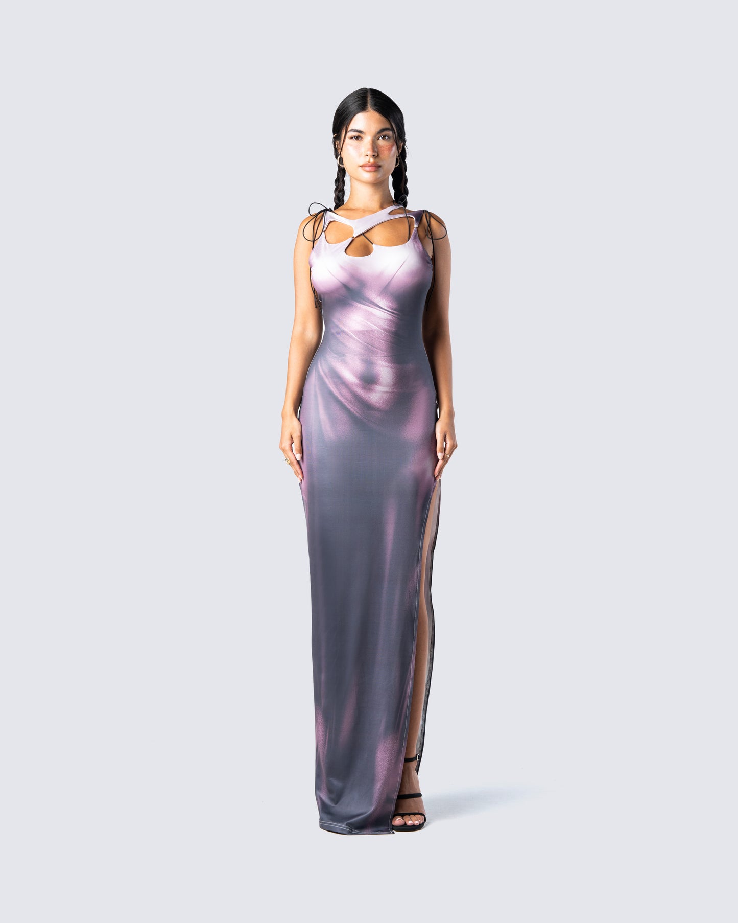 Kala Maroon Body Print Midi Dress model front