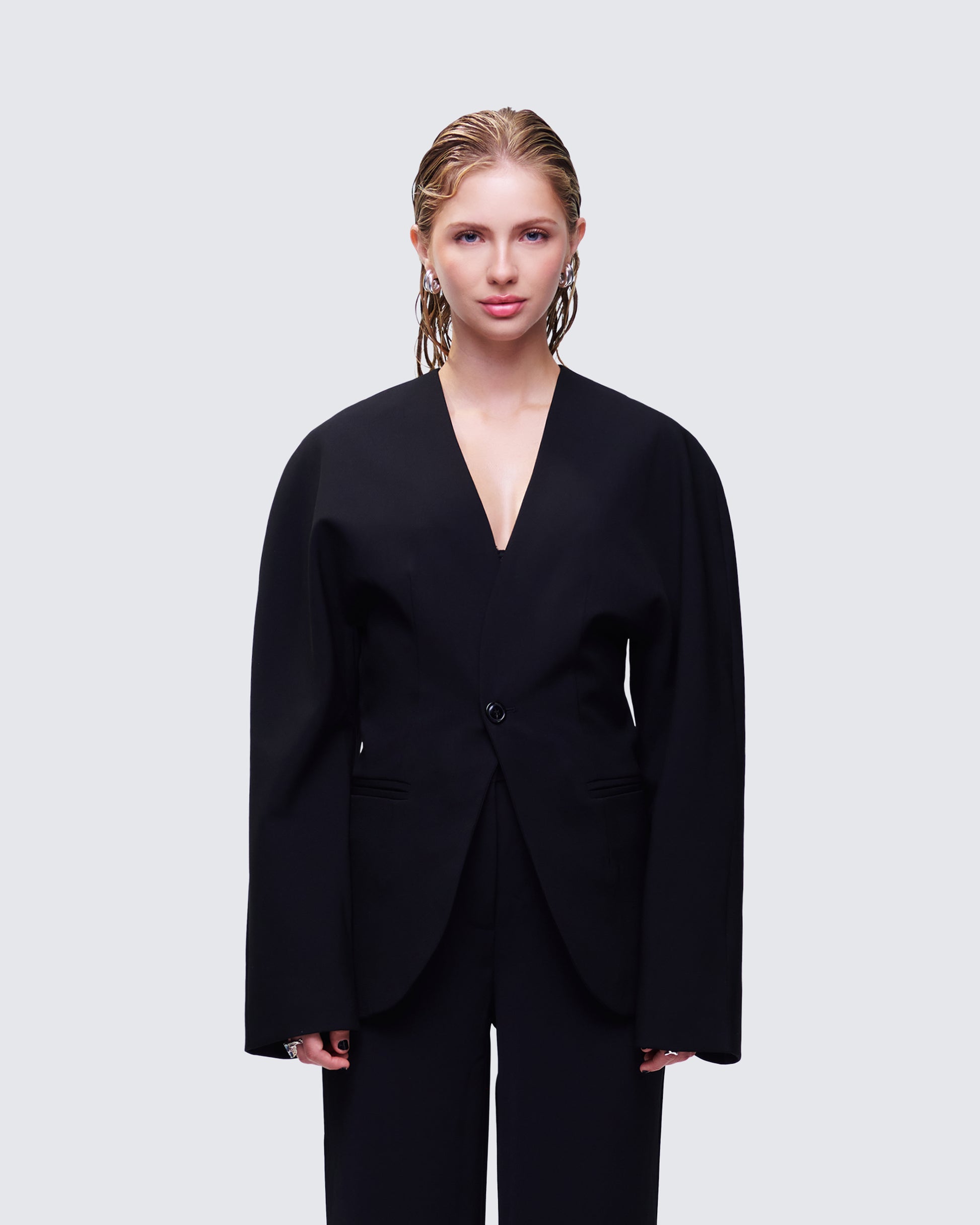 Maybelle Black Dome Sleeve Blazer model front