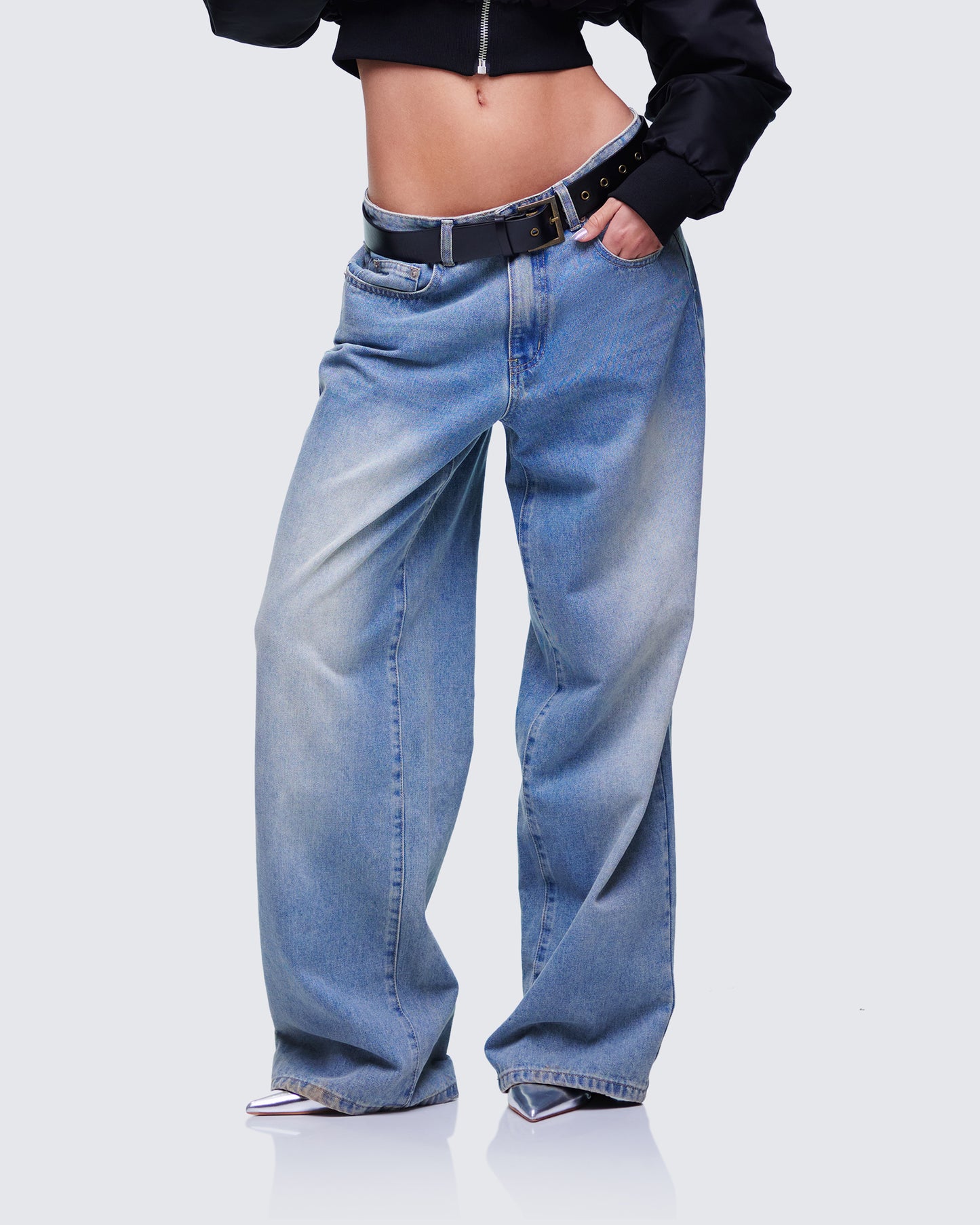 Isabeau Black Waist Belt