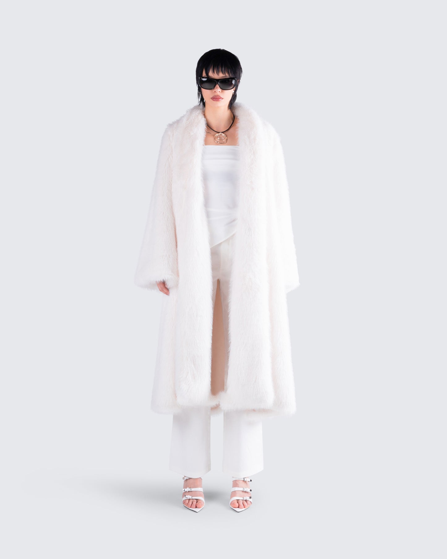 Bessie Winter Set model front