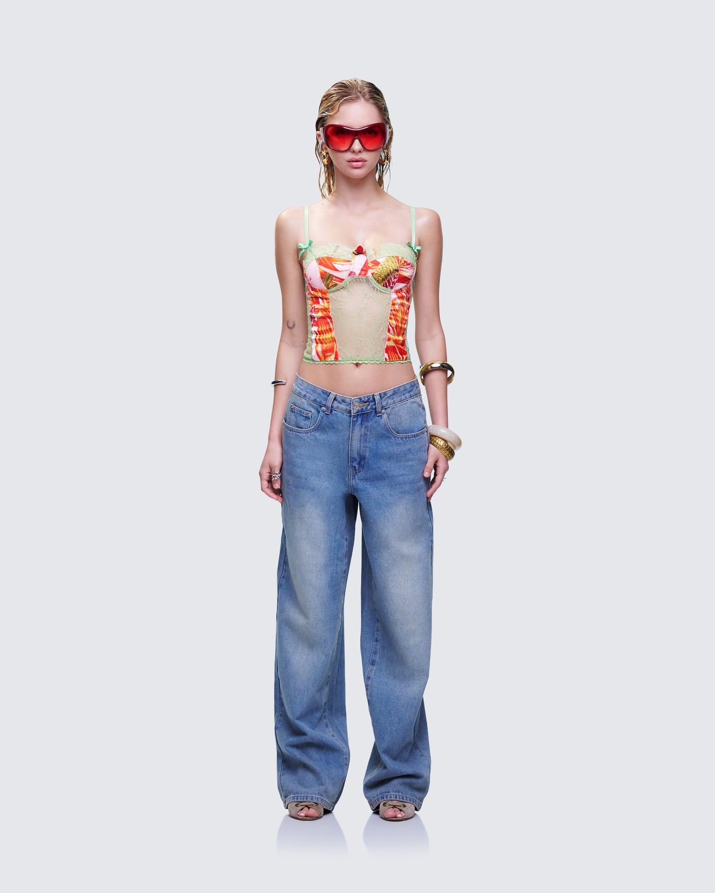 Devi Denim Set model front