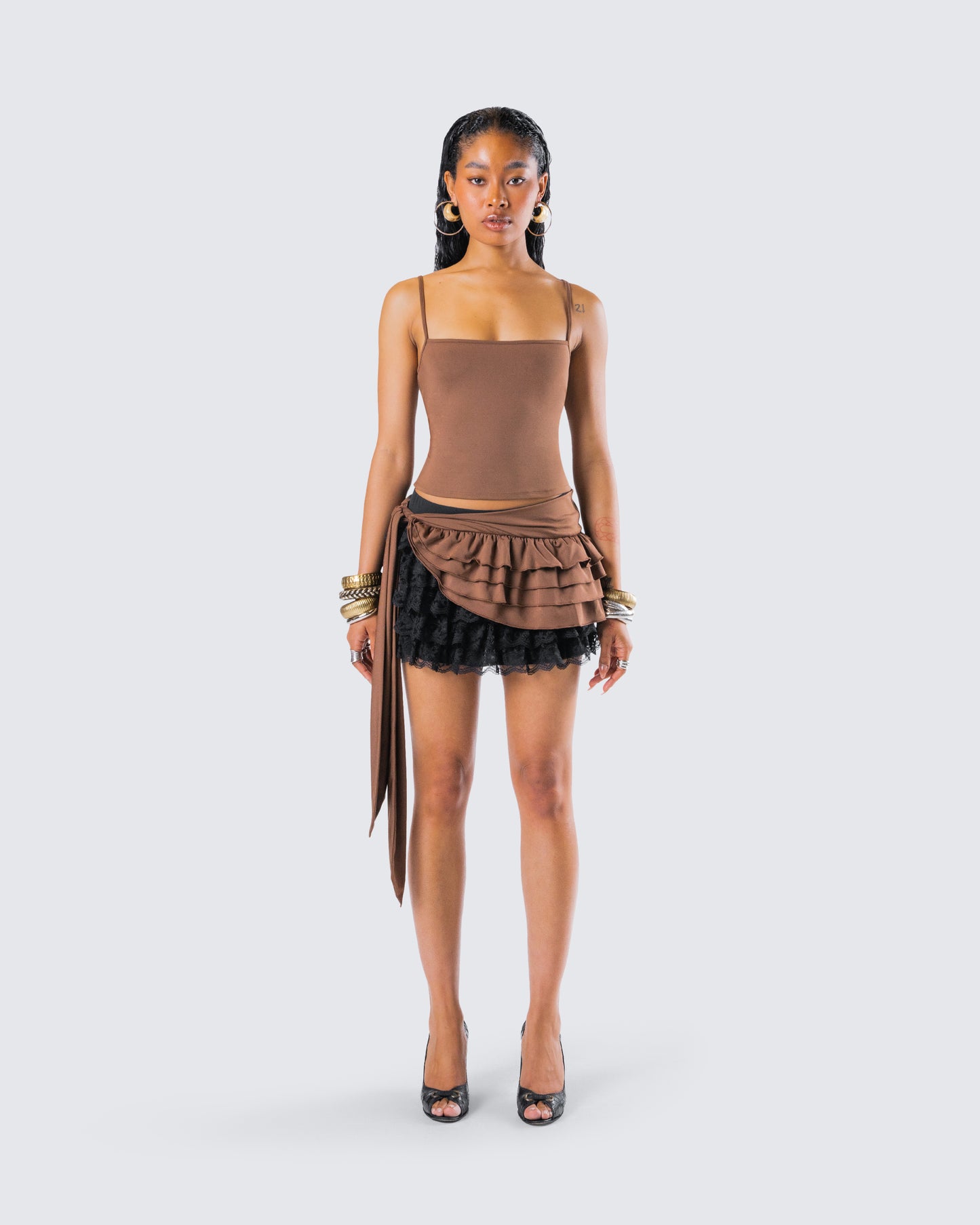 Dovie Cocoa Ruffle Set model front