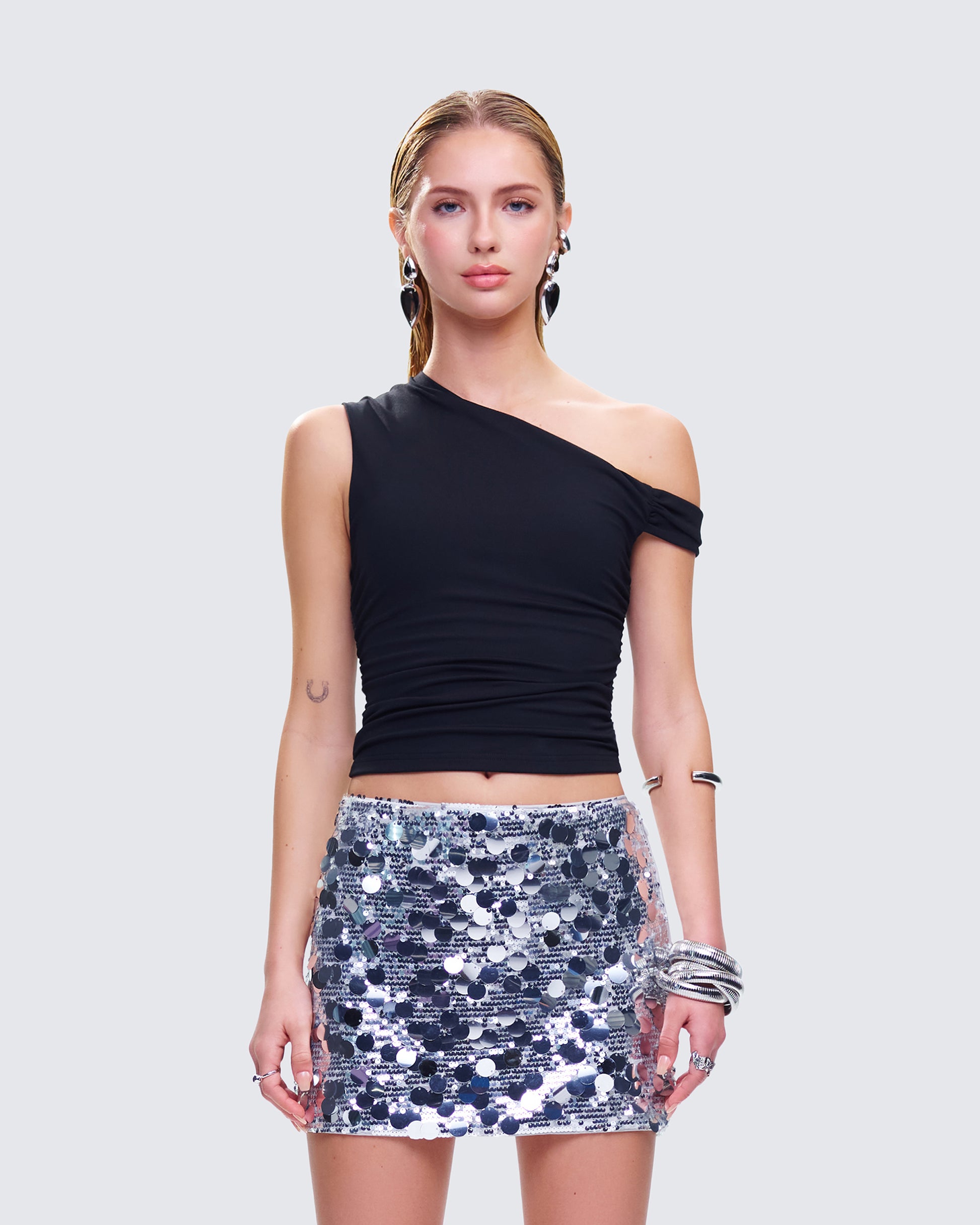 Eirene Black Asymmetrical Top model front