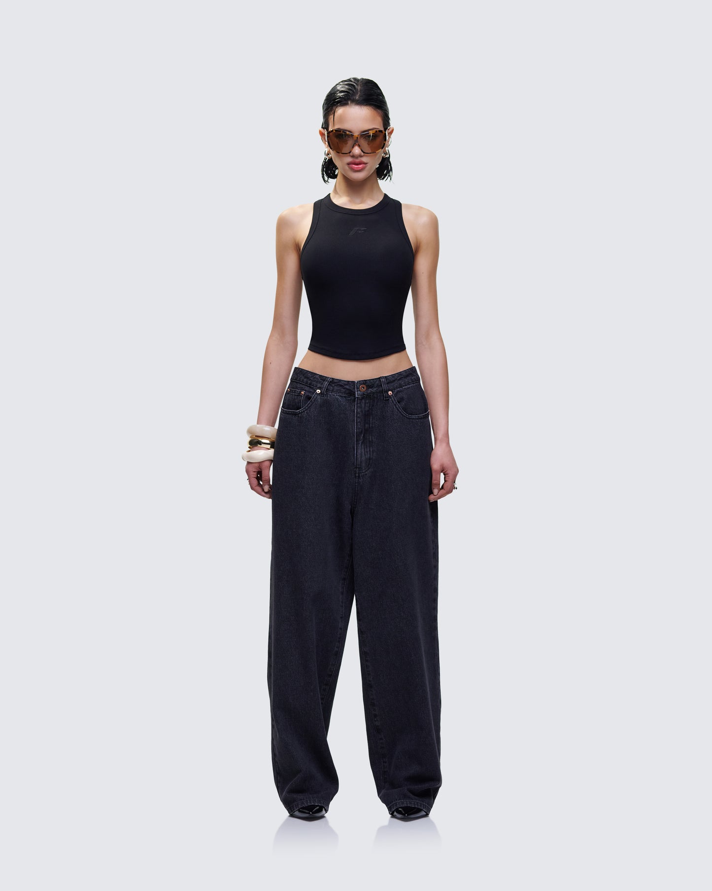Enid Noir Set model front