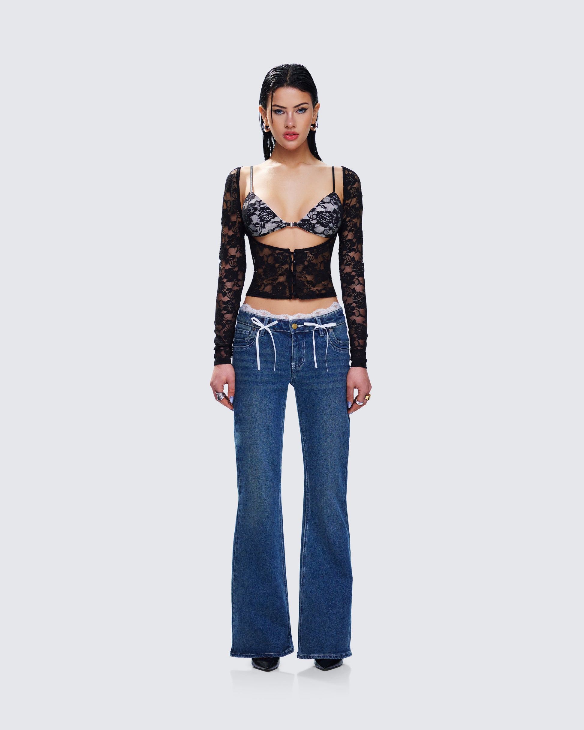Leticia Graphic Set model front