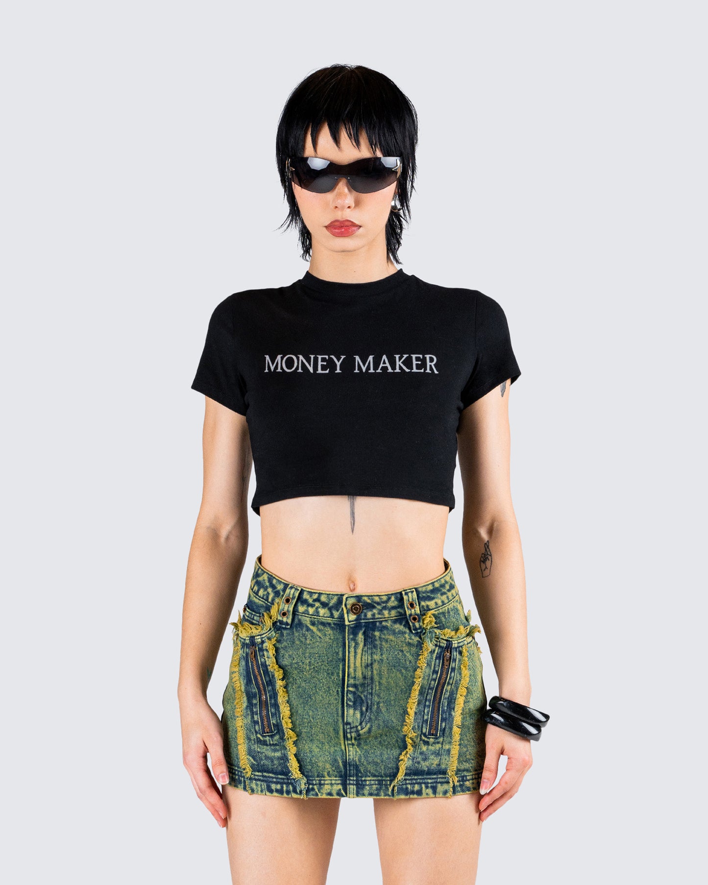 Gwendolyn Black Jersey Graphic Top model front