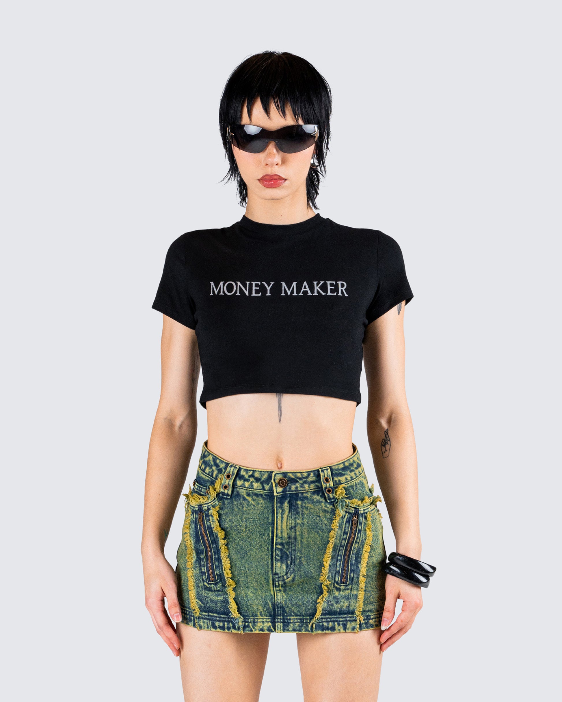Gwendolyn Black Jersey Graphic Top model front