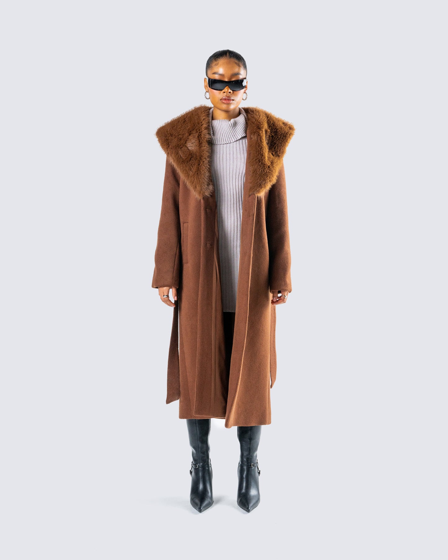 Hala Faux Fur Set model front