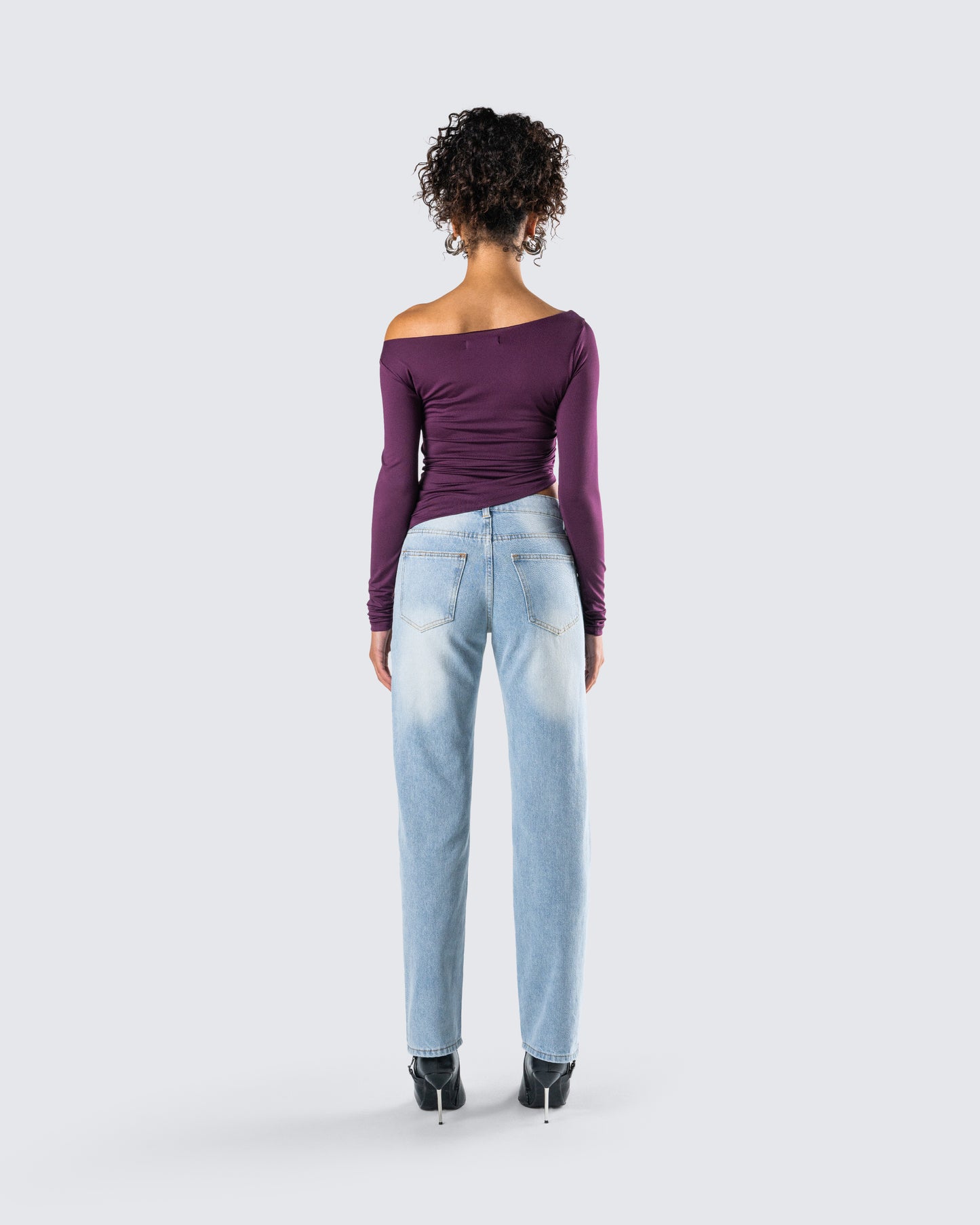 Isa Asymmetric Set