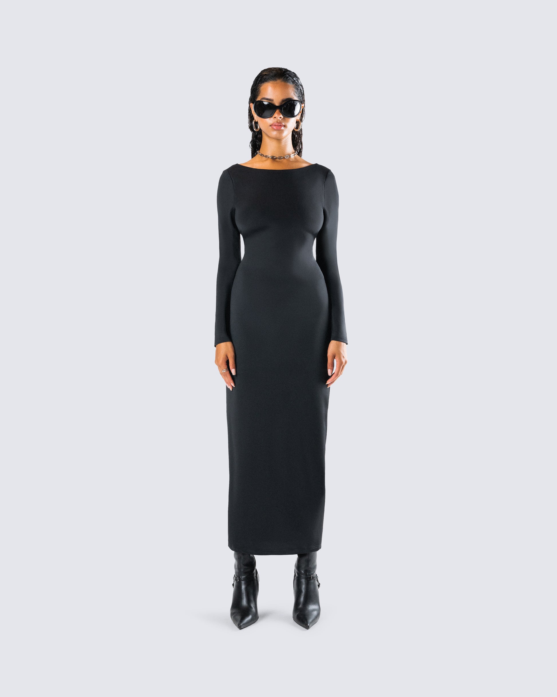 Izel Black Backless Maxi Dress model front