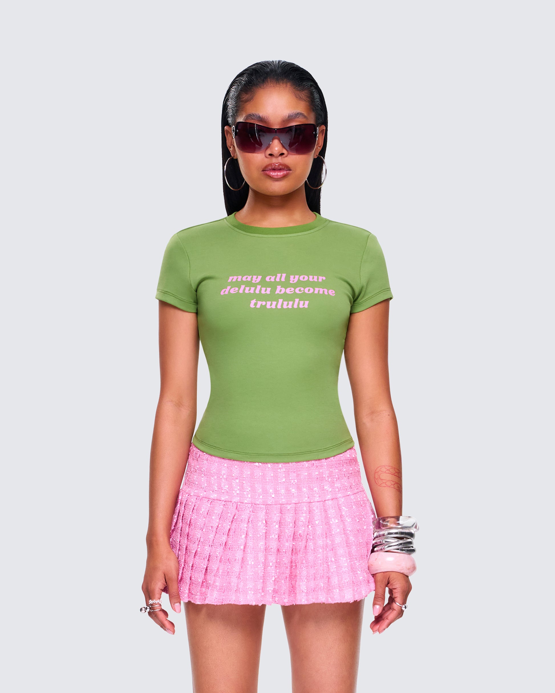 Jaidyn Green Graphic Tee model front
