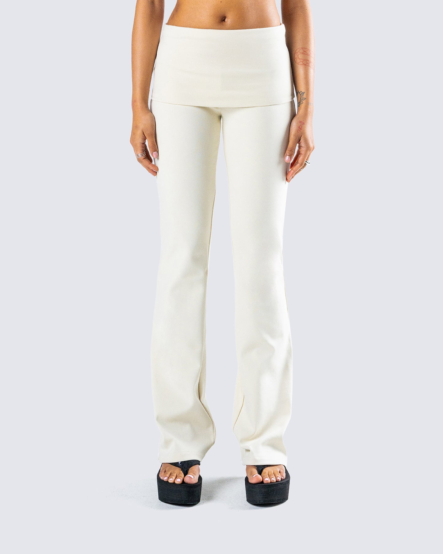 Leia Cream Foldover Legging model front