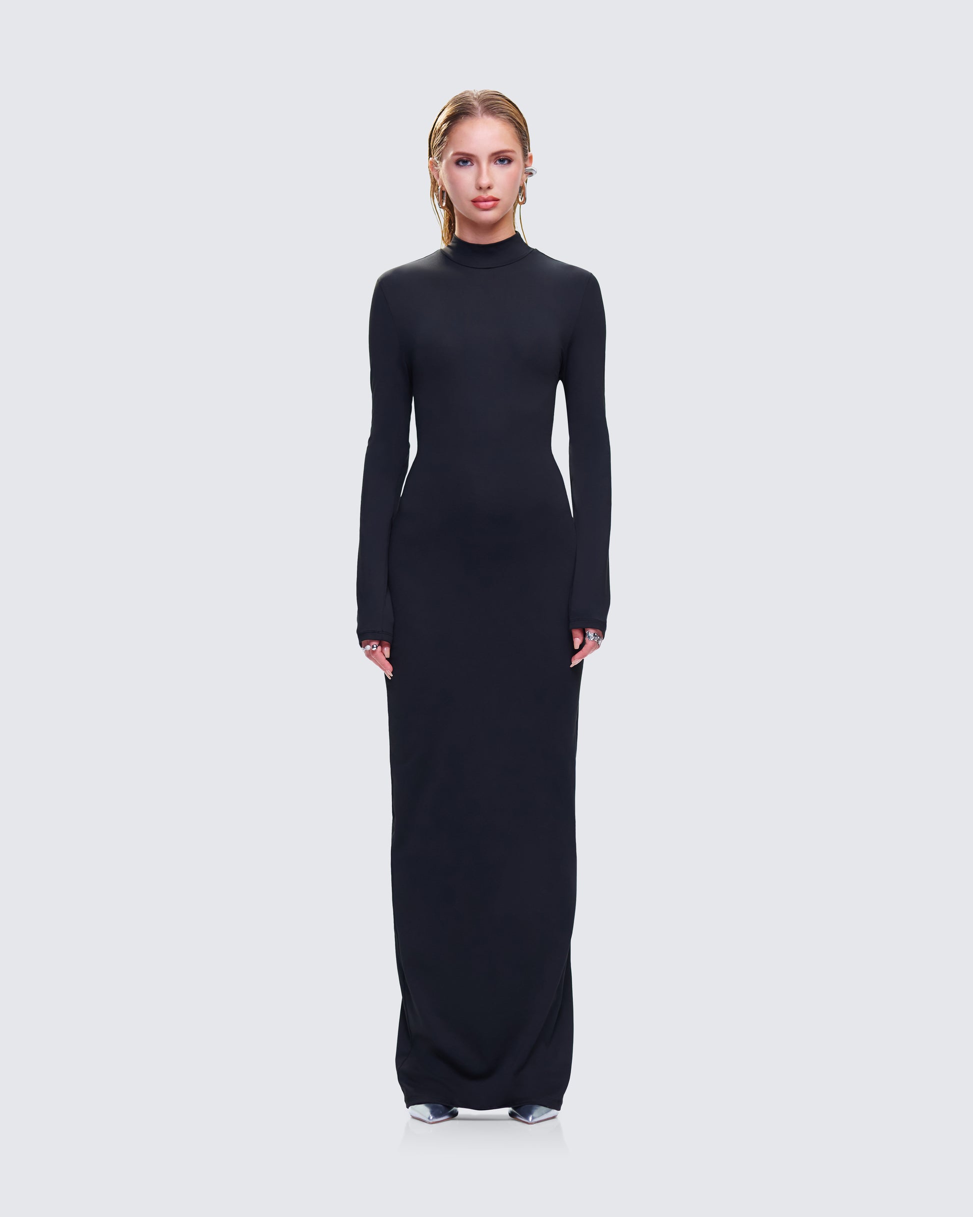 Lola Black Bodycon Maxi Dress model front