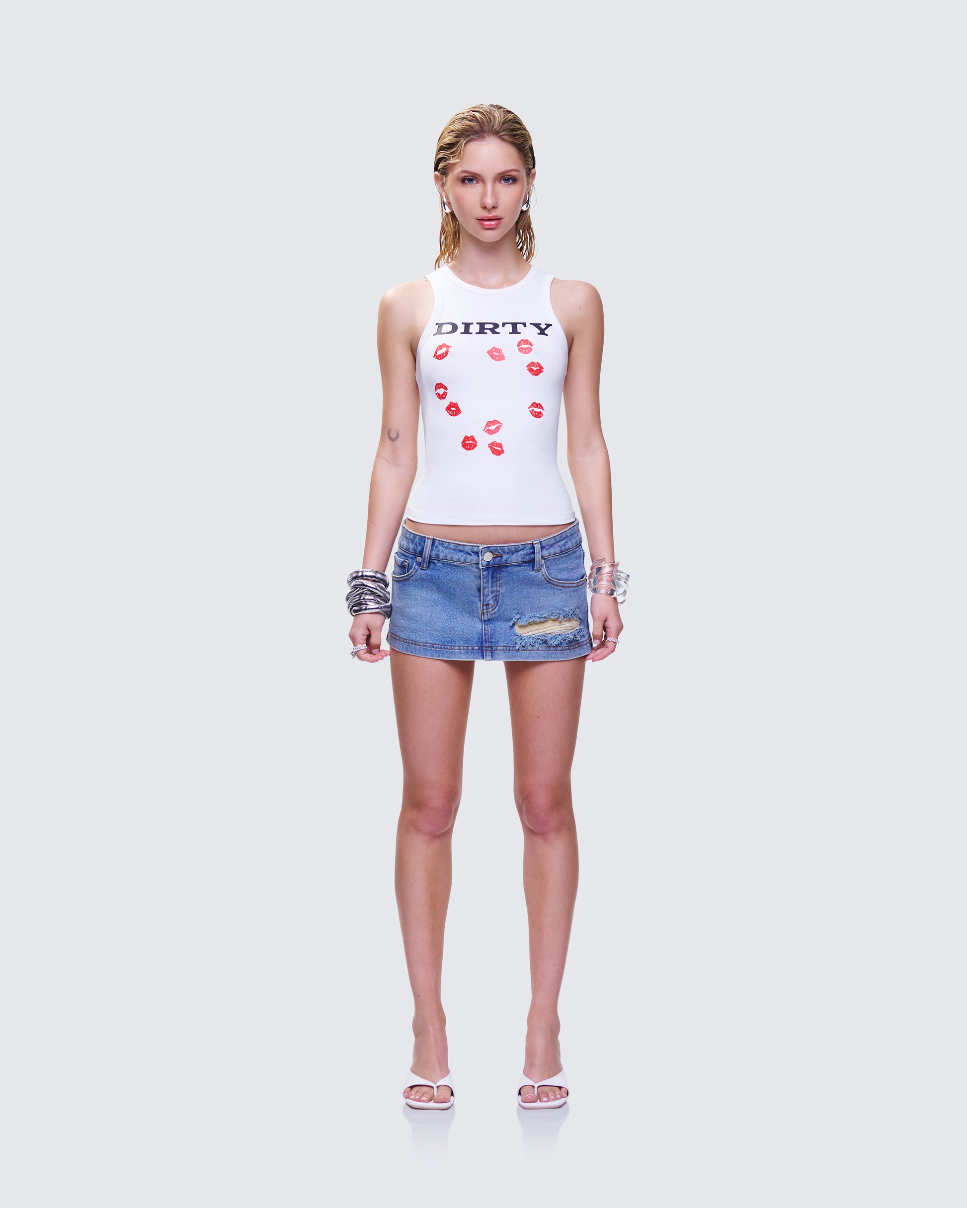Loria Flirty Set model front