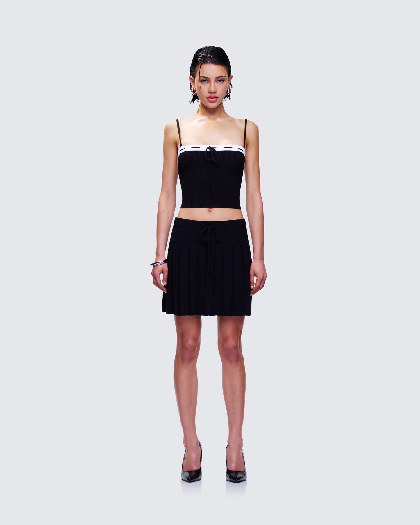 Lucien Black Knitted Set model front