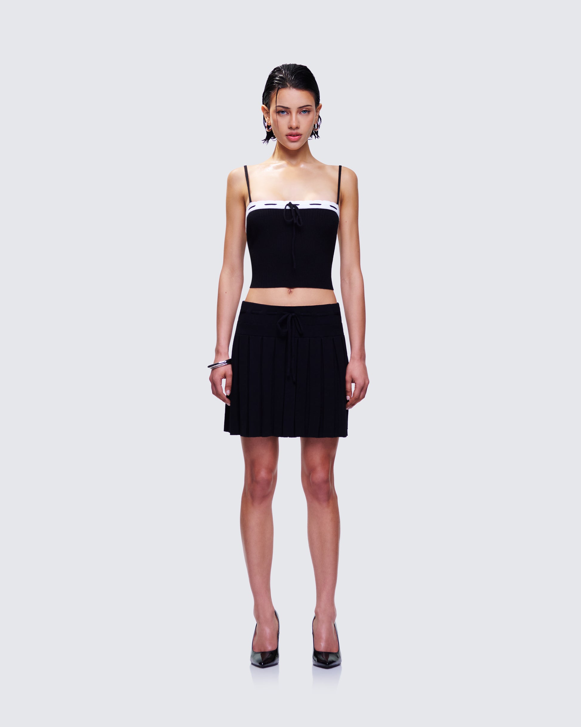 Lucien Black Knitted Set model front