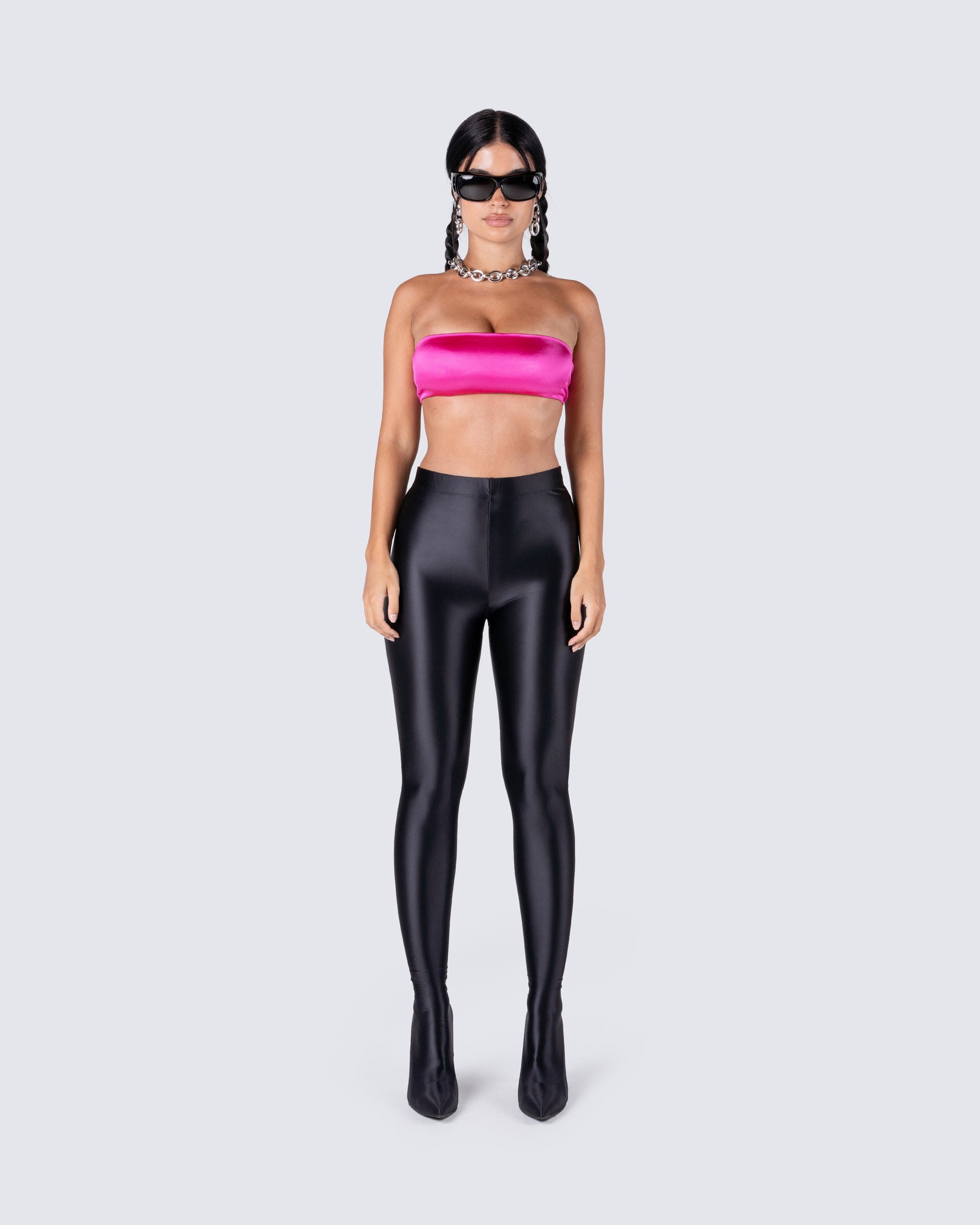 Lux Sleek Set model front