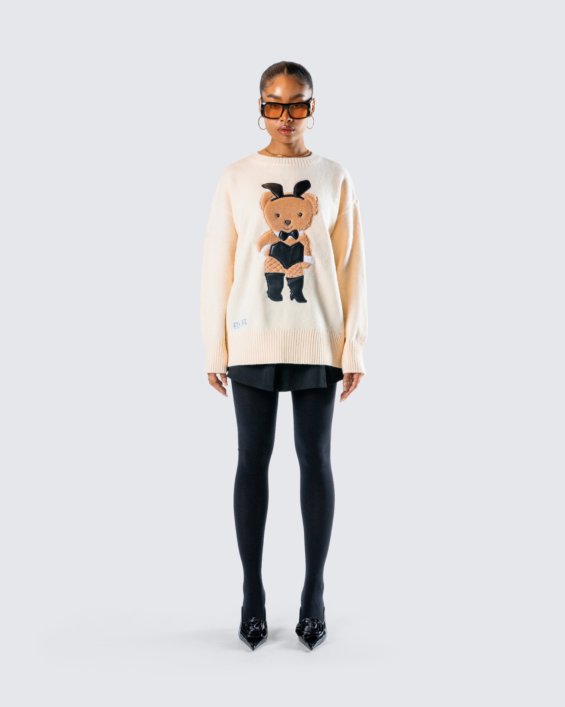 Magnolia Sweater Set model front