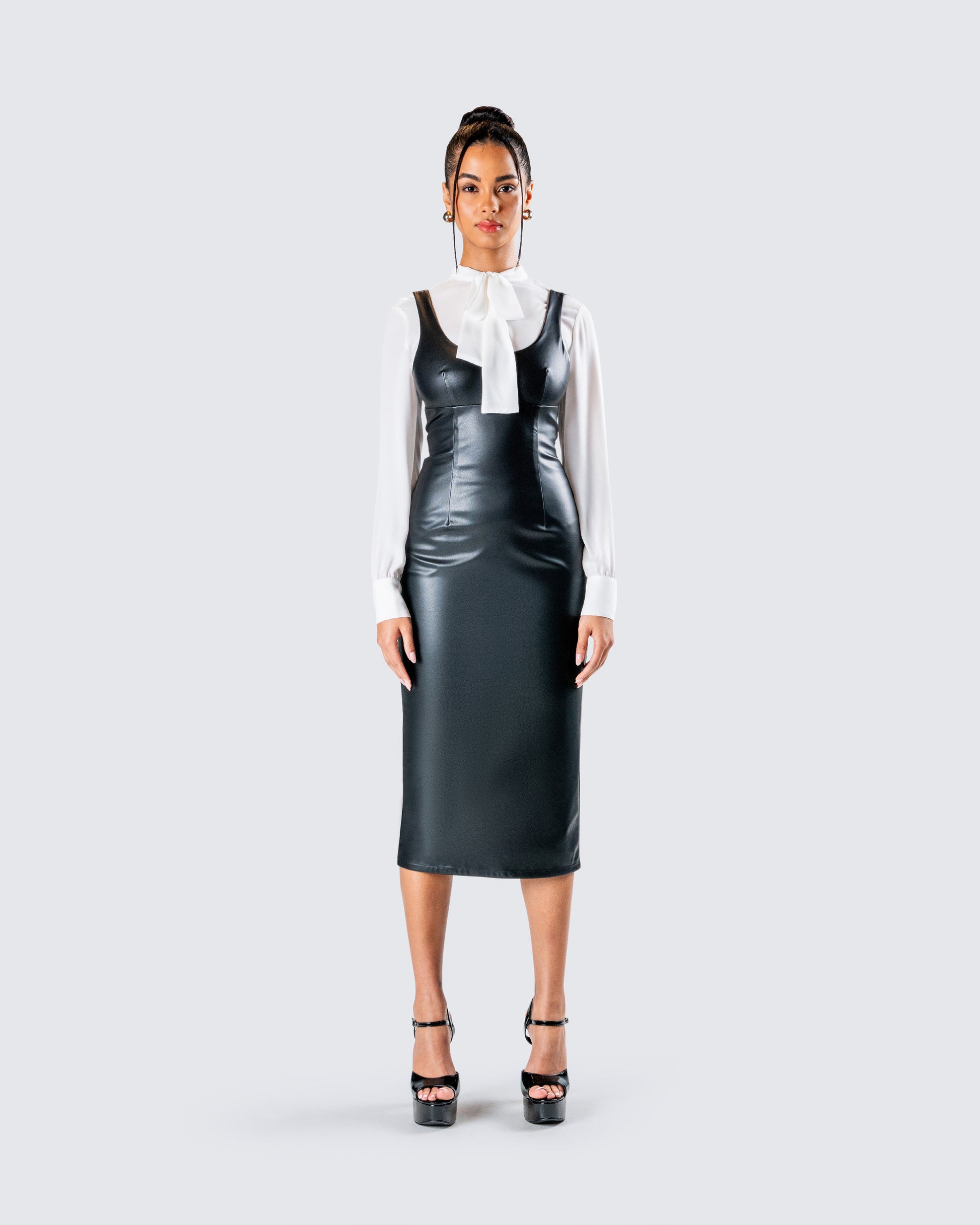 Maia Down to Business Set model front