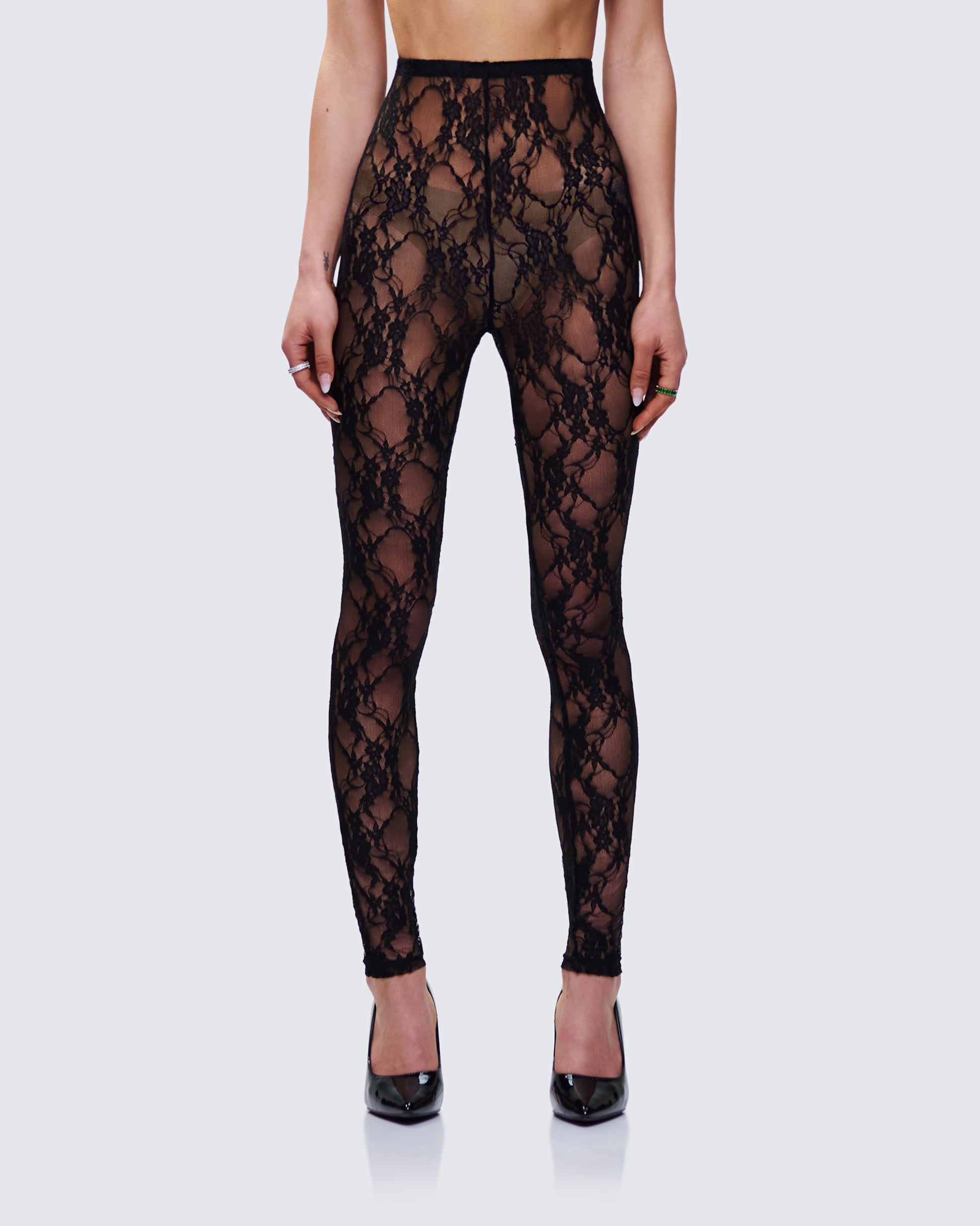 Miriam Black Lace Fitted Legging model front
