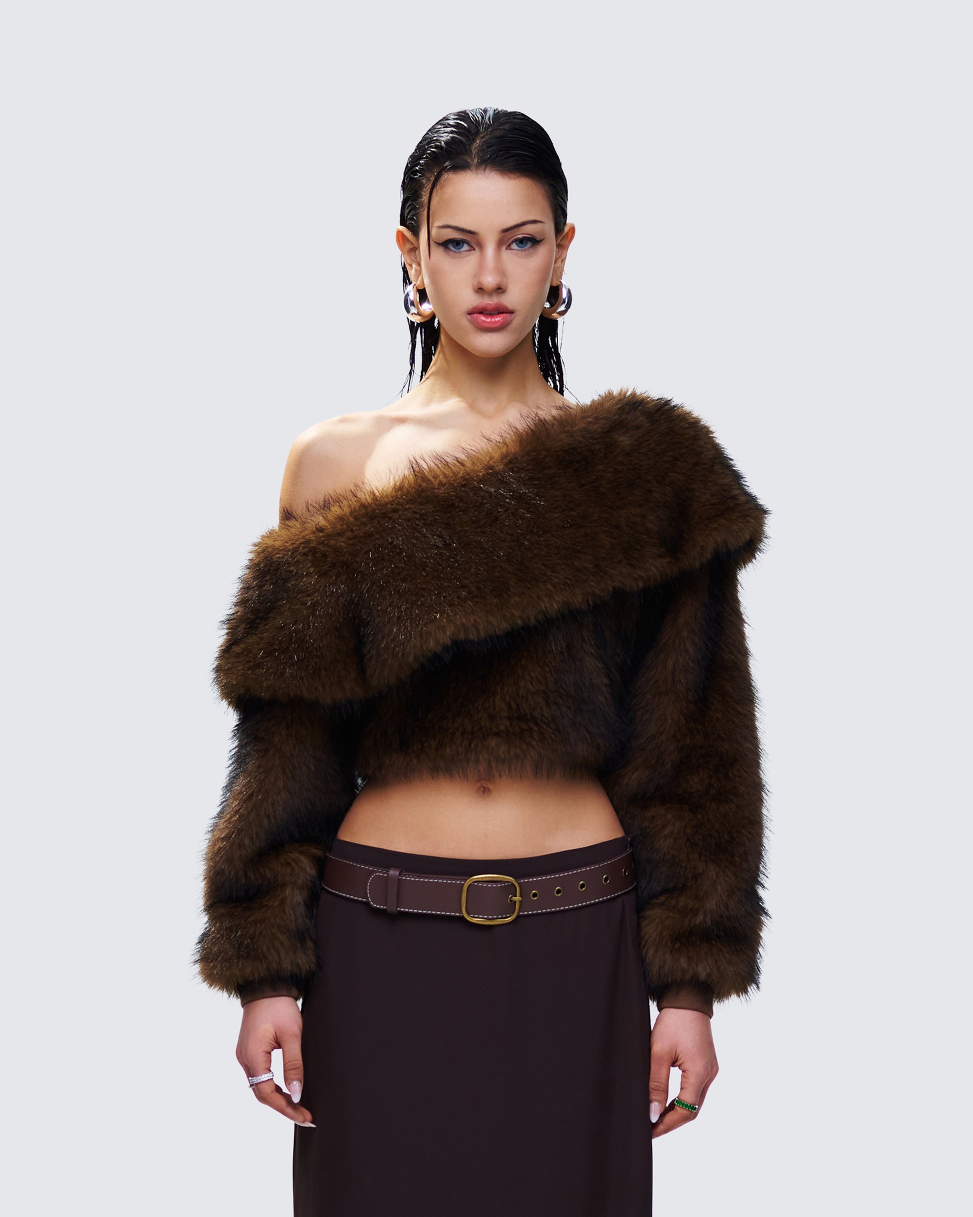 Nadi Brown Vegan Leather Belt model front