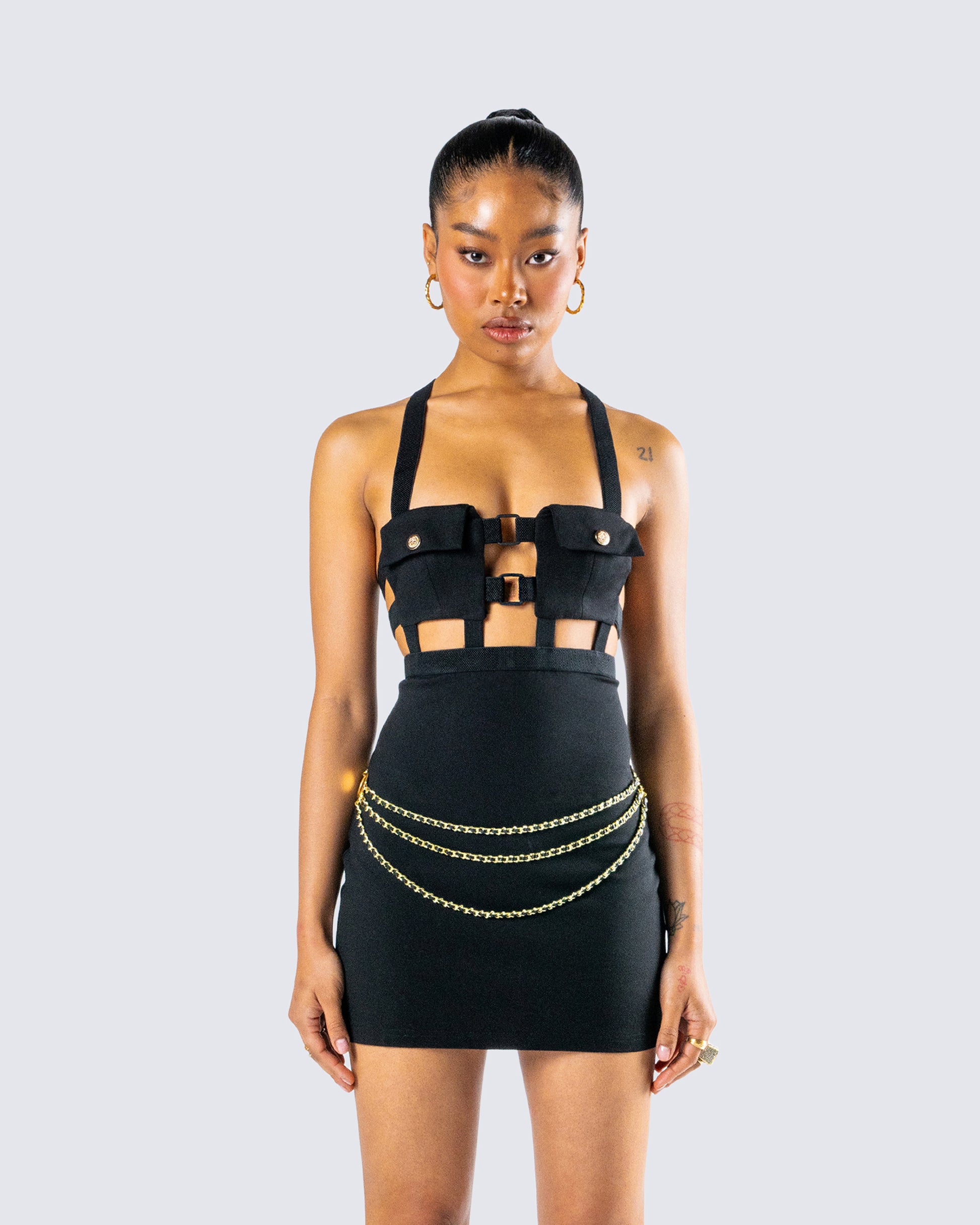 Octavia Black Chain Belt model front