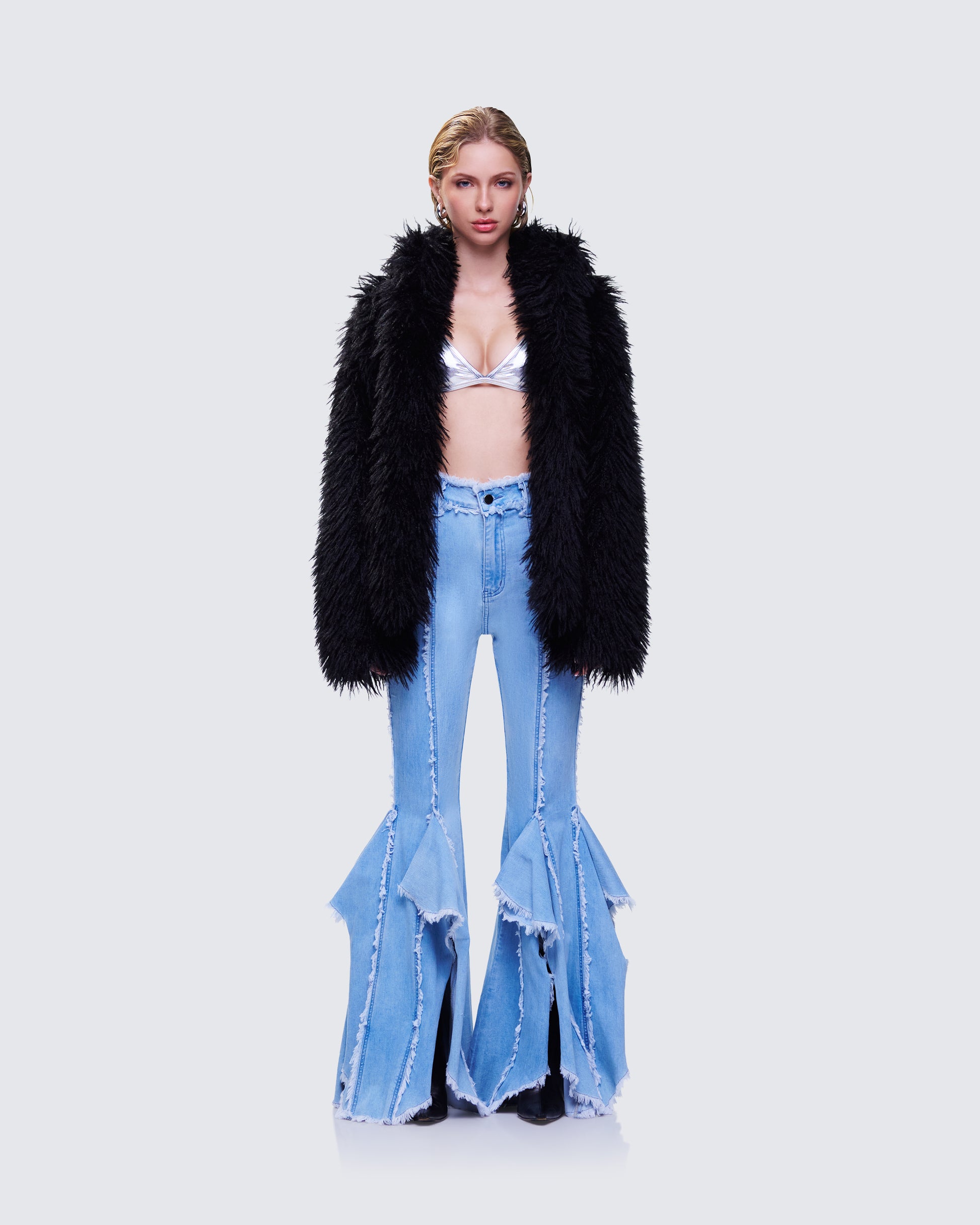 Reagan Fur Set model front