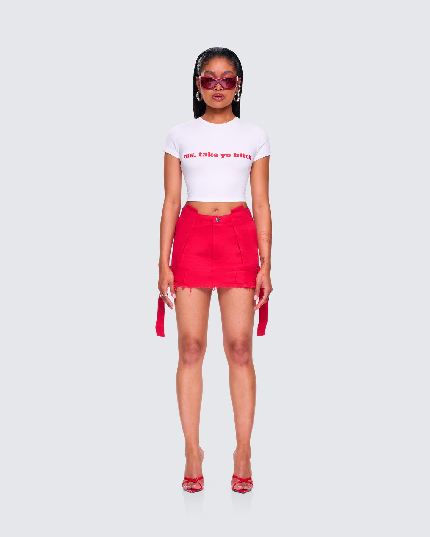 Seanna Graphic Set model front