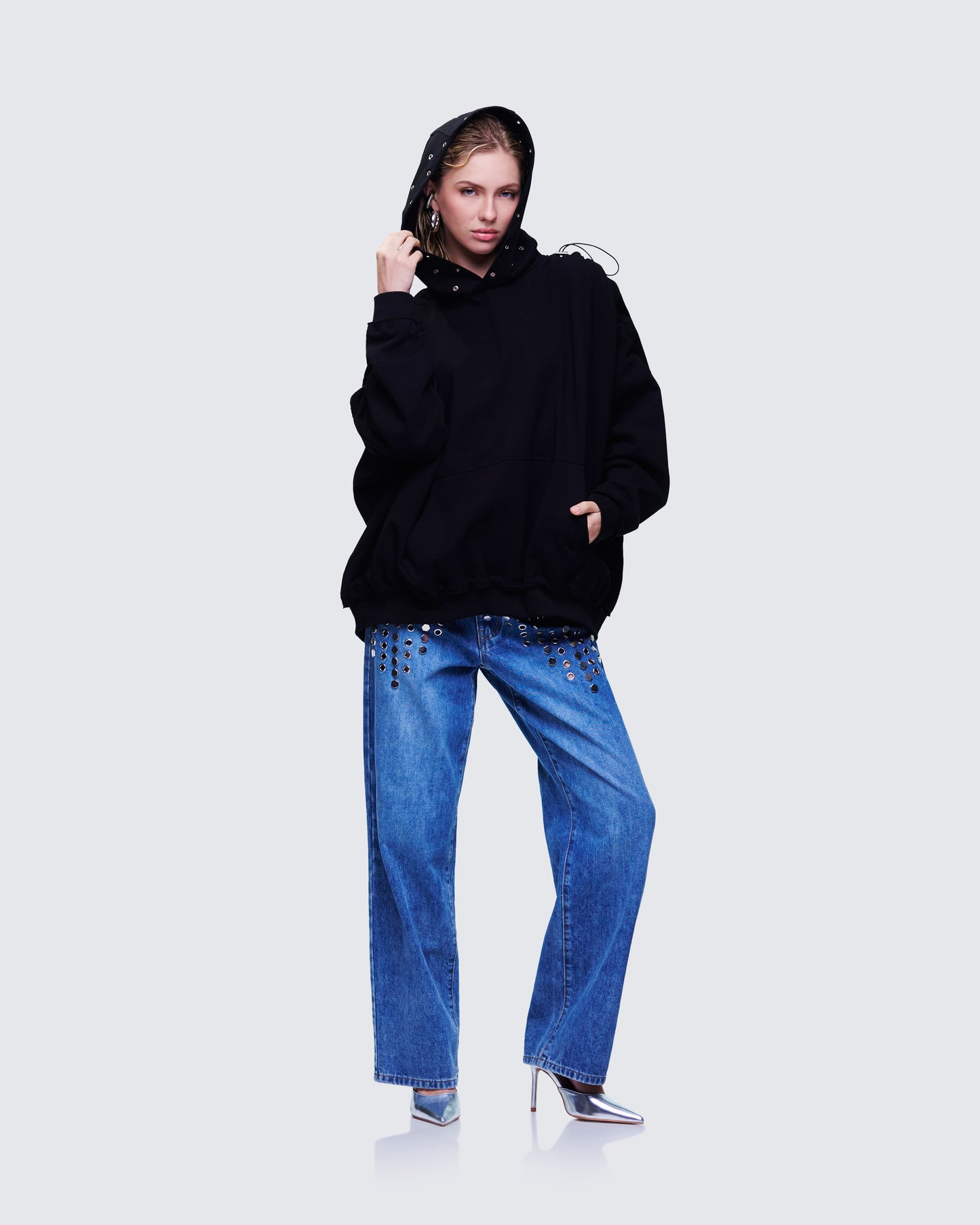 Vanora Chill Set