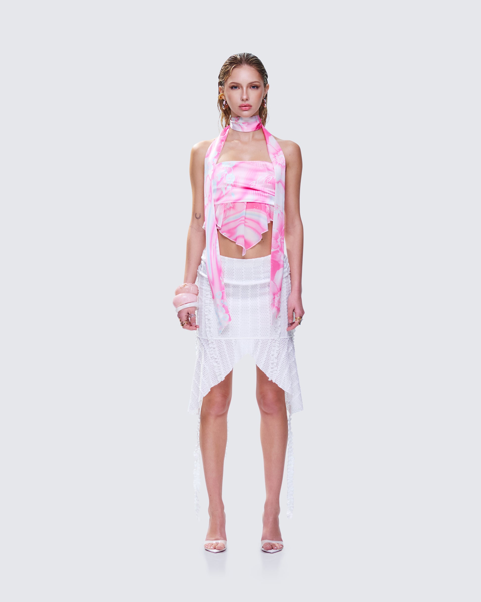 Verena Ruffle Set model front