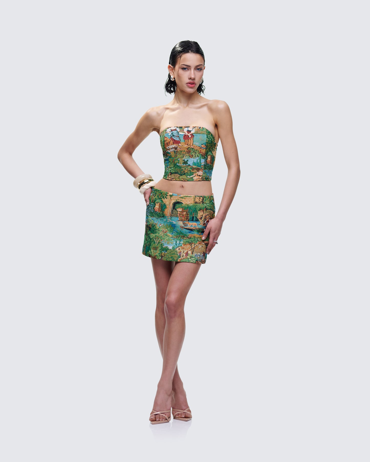 Viviette Tapestry Set