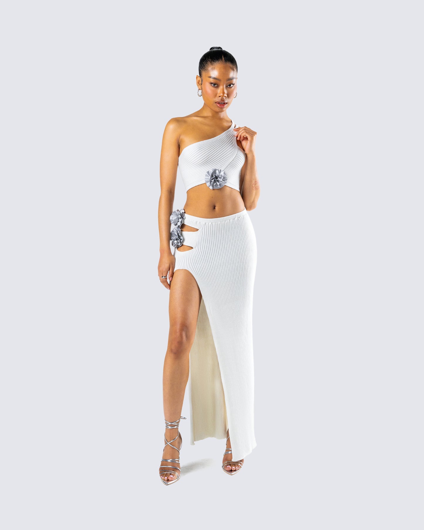 Yuka White Rosette Knit Maxi Skirt