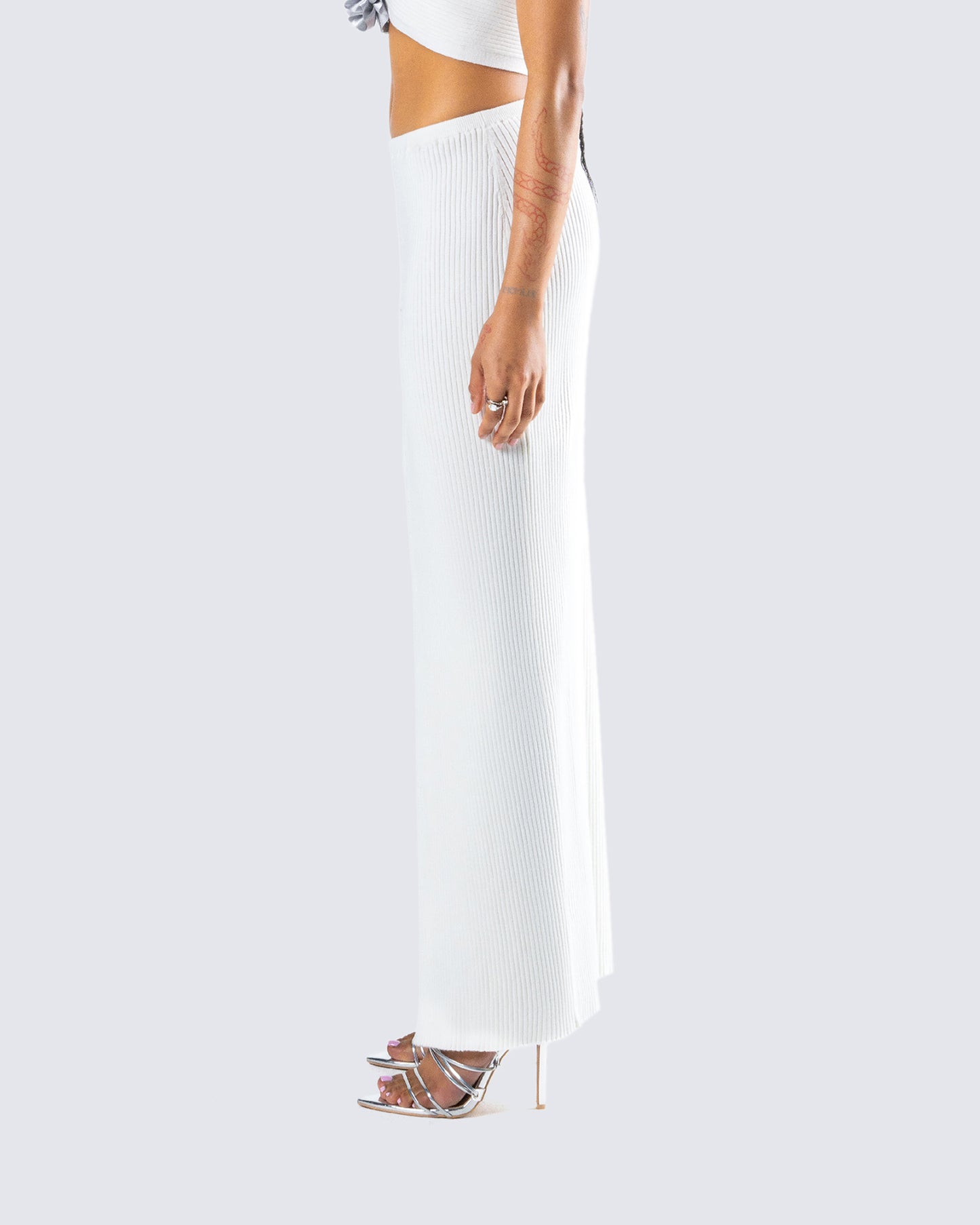 Yuka White Rosette Knit Maxi Skirt